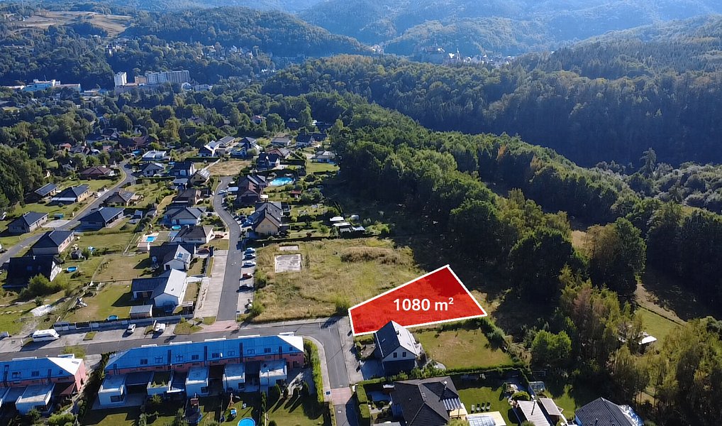 Prodej stavebního pozemku 1 080 m², Loket – náhled fotky 3