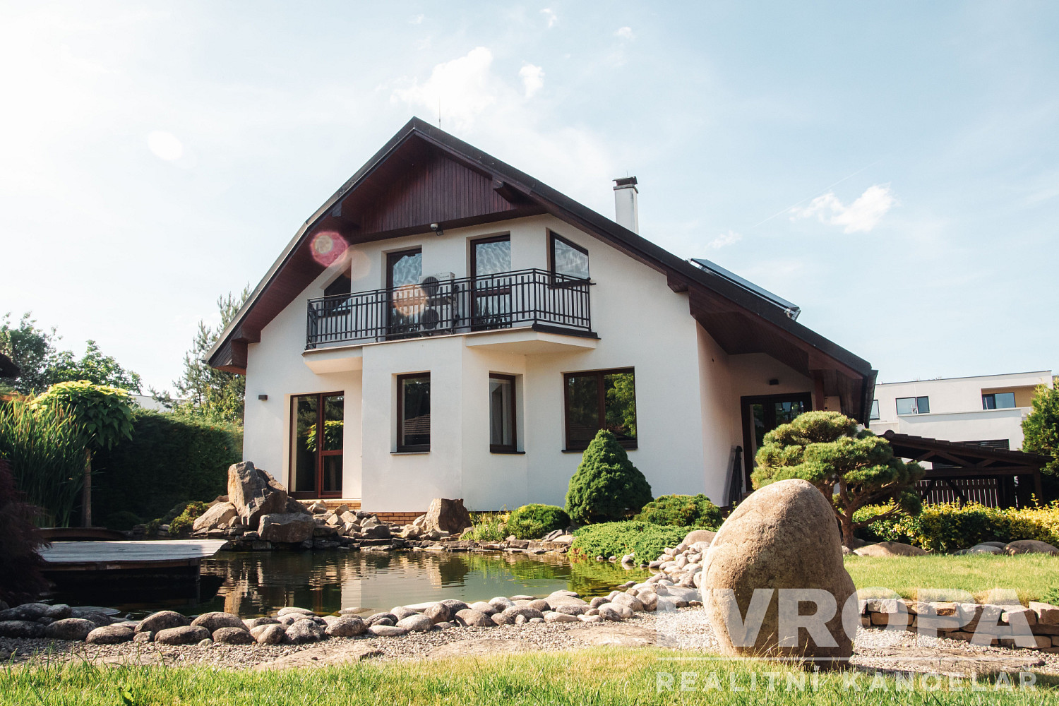 Prodej domu 226 m² s pozemkem 660 m² – fotografie 2