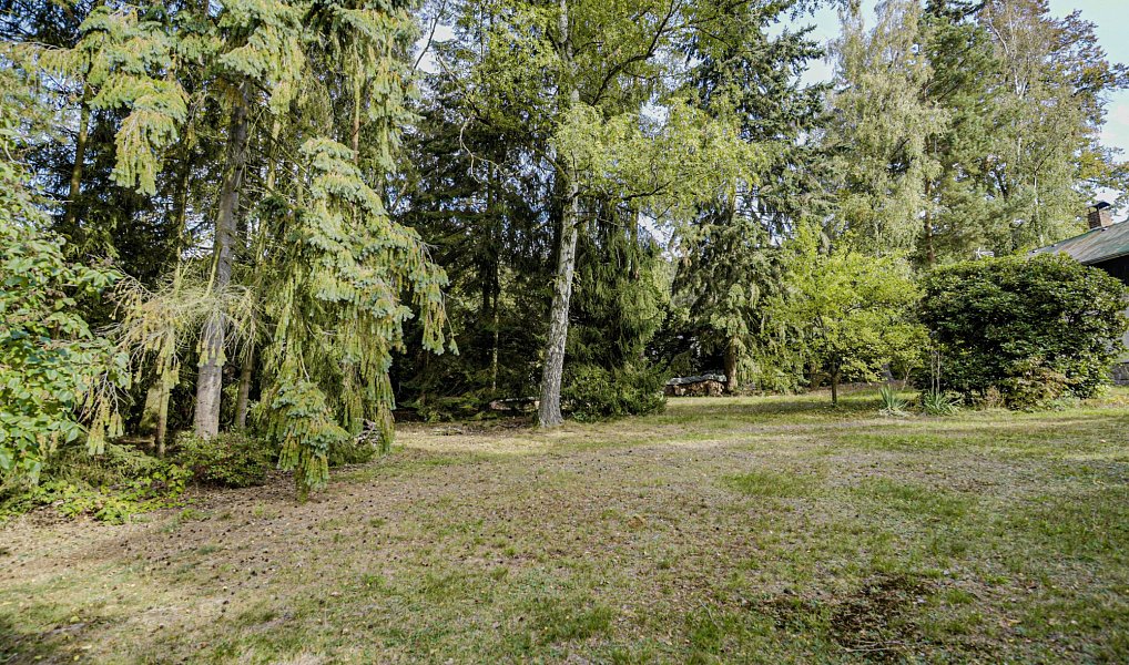 Prodej stavebního pozemku 1 749 m², Vyžlovka – náhled fotky 3