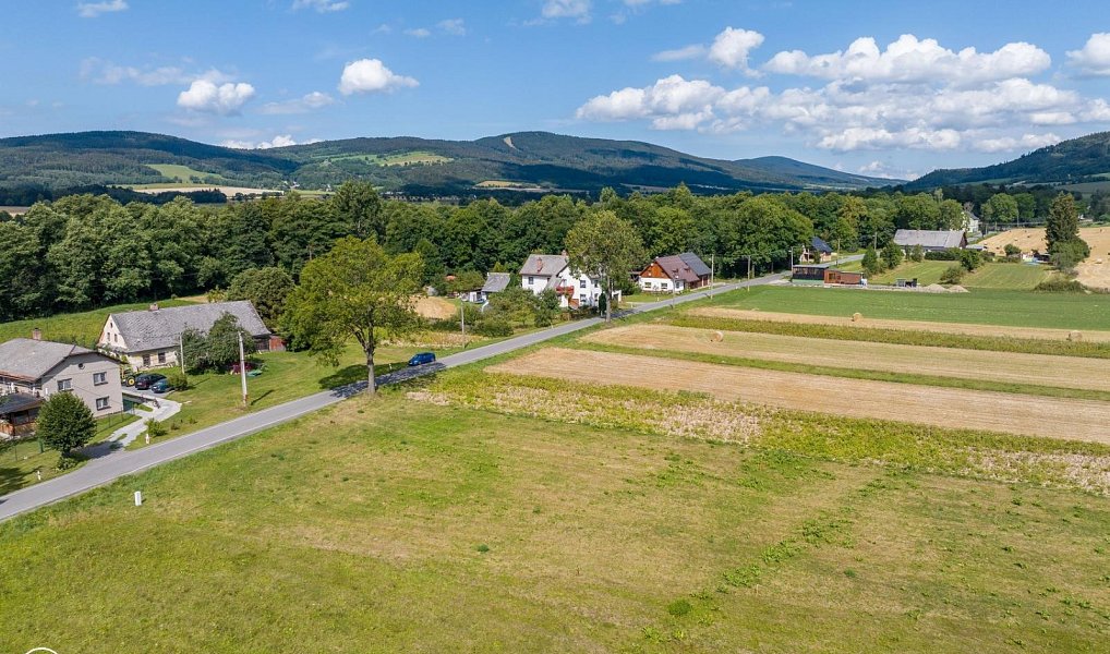 Prodej stavebního pozemku 1 026 m², Štíty – náhled fotky 3