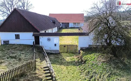 Prodej domu 60 m² s pozemkem 2 518 m², Zvěstov - Laby, okres Benešov