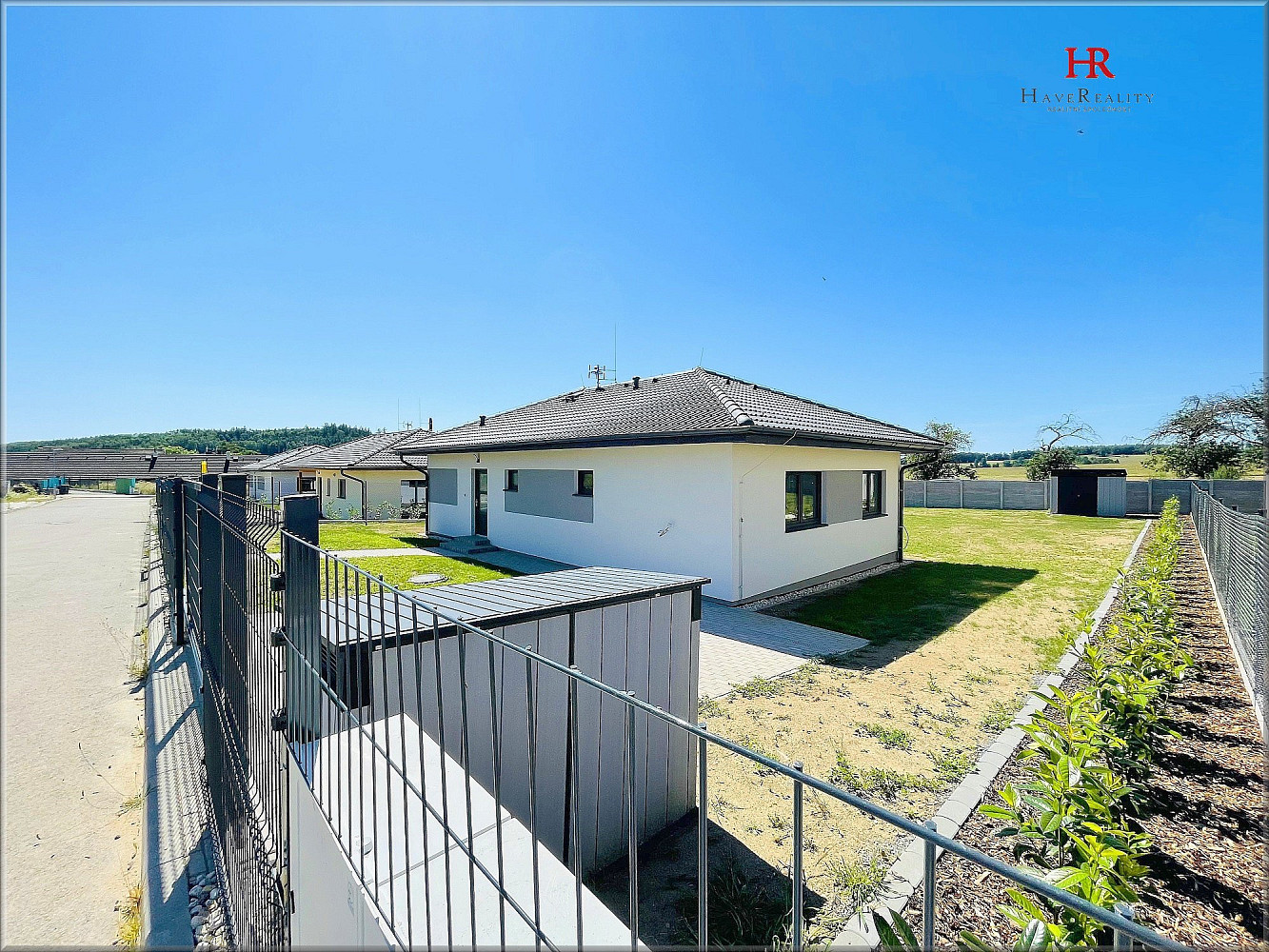 Prodej domu 106 m² s pozemkem 807 m² – fotografie 2