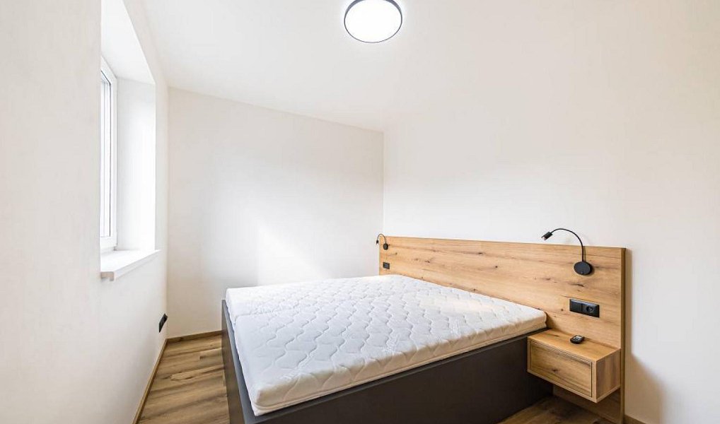 Pronájem kanceláře 86 m², Jindřichův Hradec – náhled fotky 18