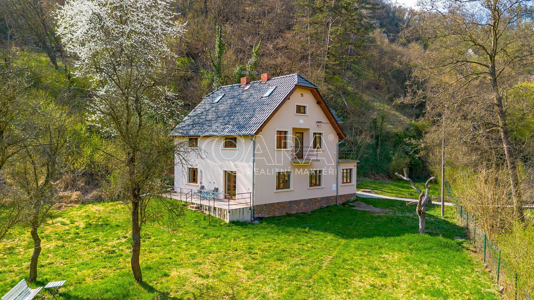 Prodej domu 312 m² s pozemkem 3 785 m² – fotografie 3