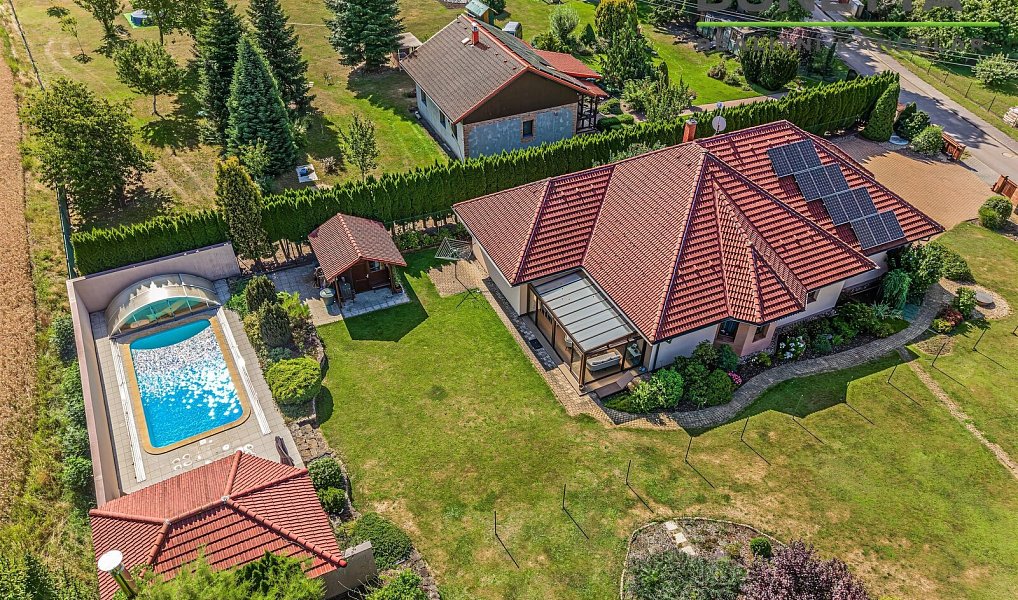 Prodej domu 233 m² s pozemkem 1 194 m², Mokrovousy – náhled fotky 24