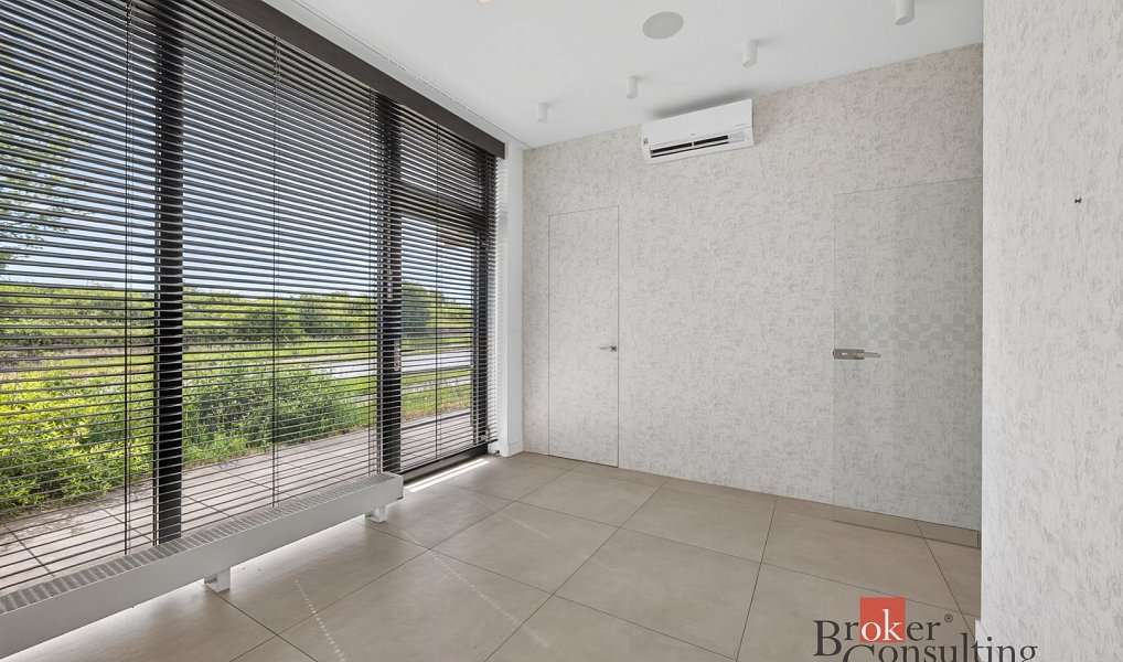 Prodej obchodních prostor 108 m², Plzeň – náhled fotky 16