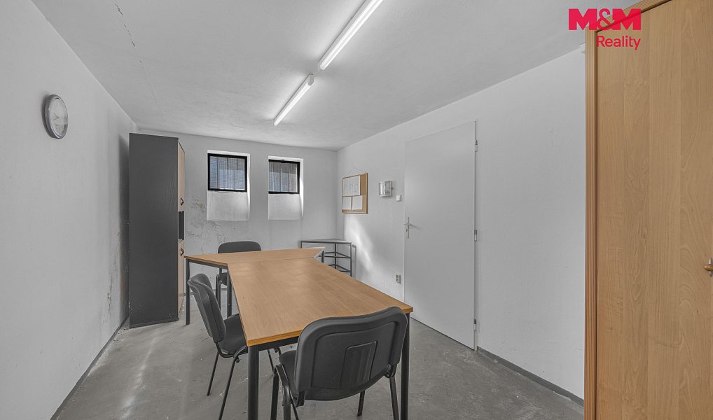 Prodej nájemního domu, činžáku 354 m², Sezemice – náhled fotky 19