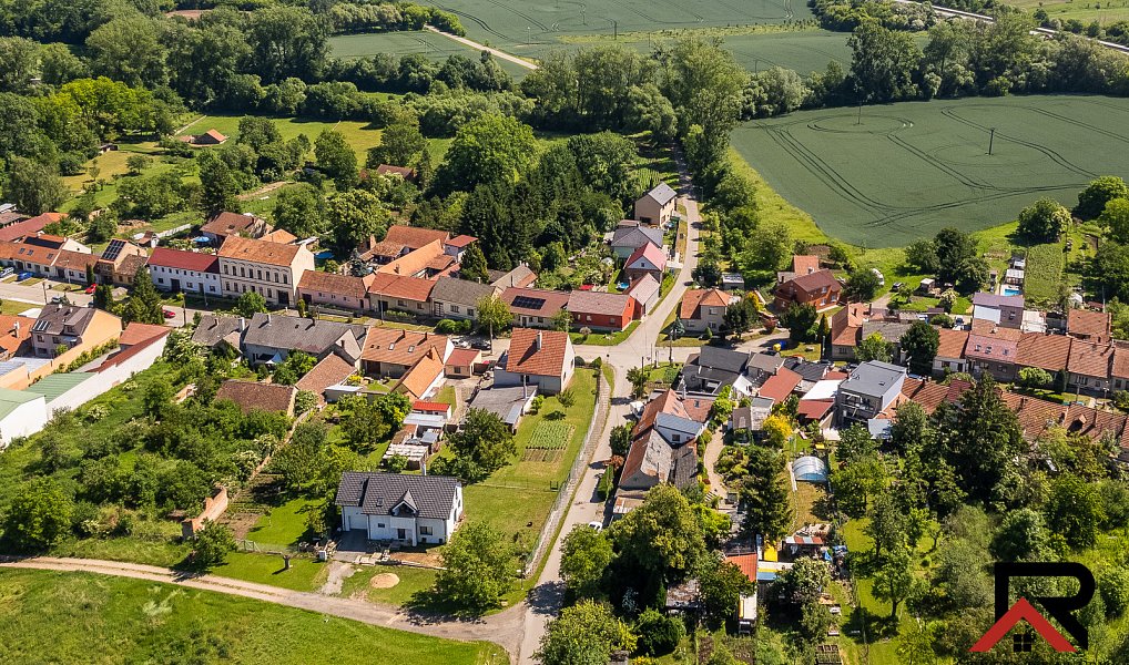 Prodej domu 76 m² s pozemkem 100 m², Rousínov – náhled fotky 3