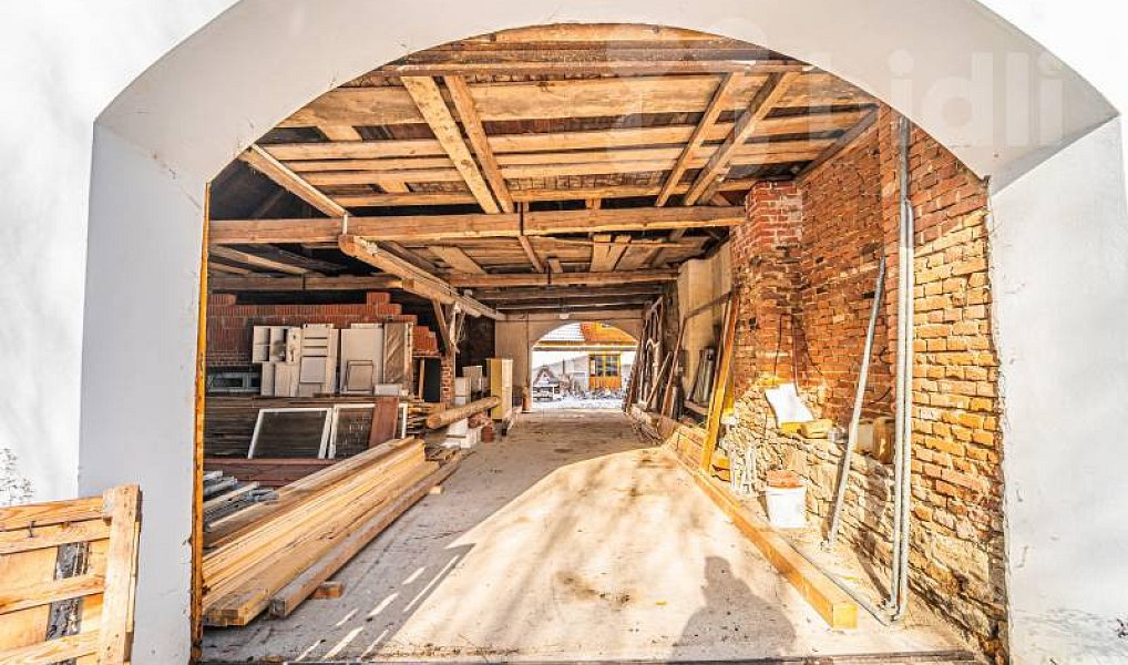 Prodej domu 1 947 m² s pozemkem 24 277 m², Žihobce – náhled fotky 8