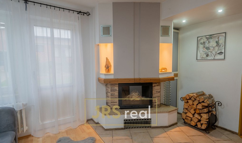 Prodej domu 226 m² s pozemkem 1 446 m², Moravany – náhled fotky 4