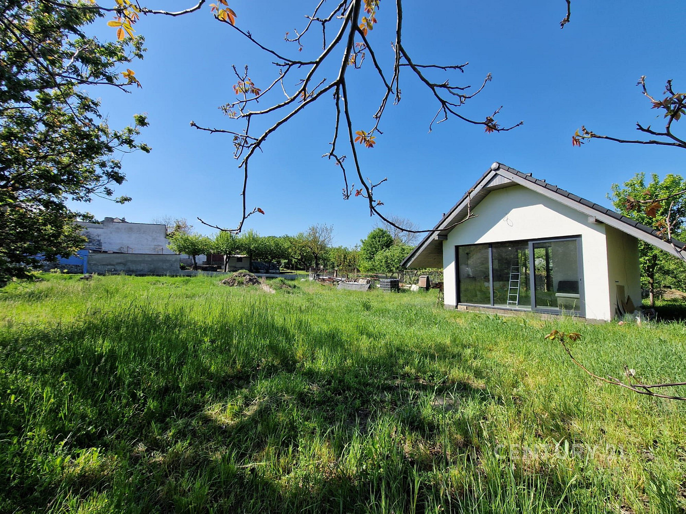 Prodej stavebního pozemku 784 m² – fotografie 3