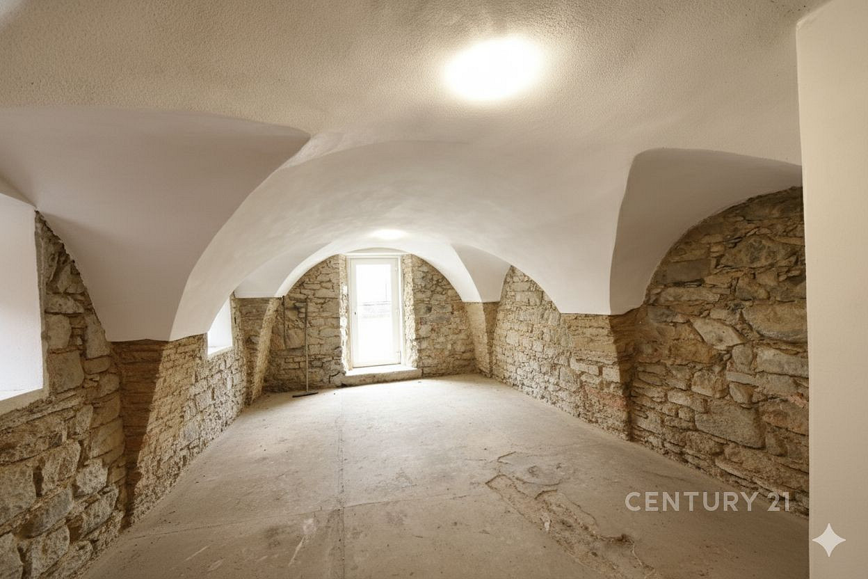 Úžasný sklepní prostor ve Vimperku včetně parkovacího stání – fotografie 3