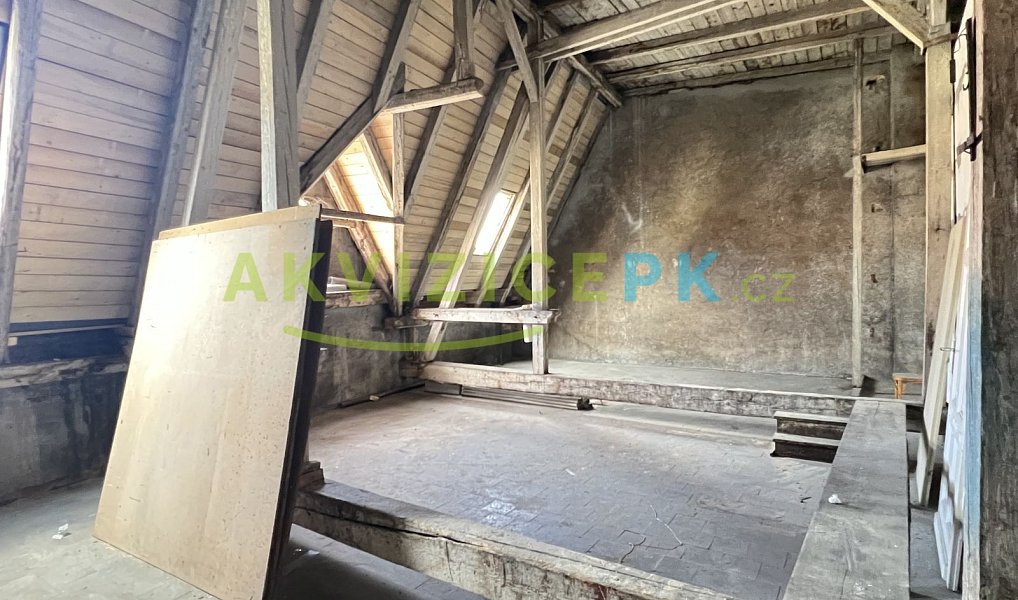 Prodej nájemního domu, činžáku 1 861 m², Ústí nad Labem – náhled fotky 17