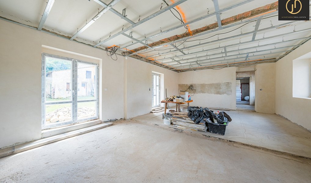 Prodej domu 262 m² s pozemkem 2 342 m², Chožov – náhled fotky 24