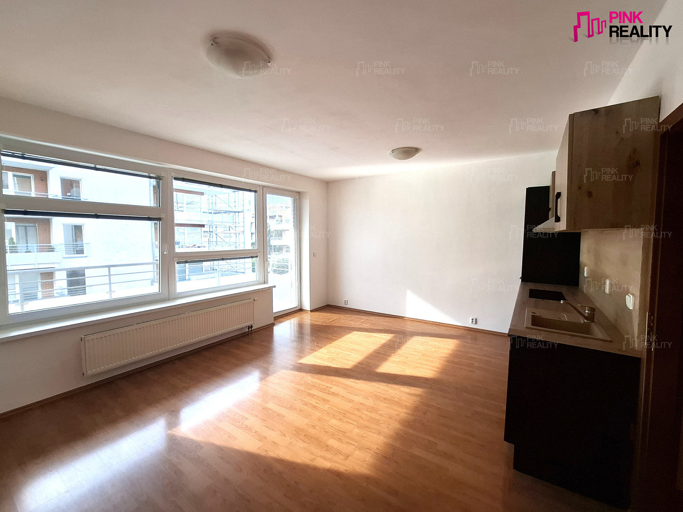 Pronájem bytu 2+kk 52 m² – fotografie 4