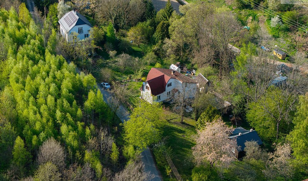 Prodej domu 200 m² s pozemkem 802 m², Všestary – náhled fotky 4