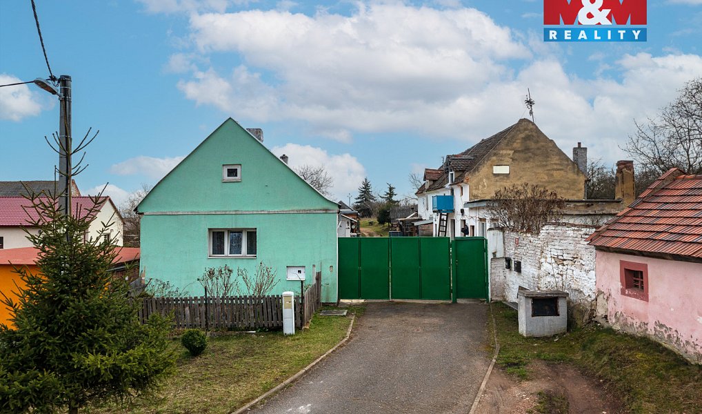 Prodej domu 248 m² s pozemkem 2 655 m², Strupčice – náhled fotky 2