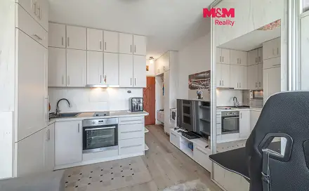 Prodej bytu 1+kk 22 m², Bělojarská, Tachov