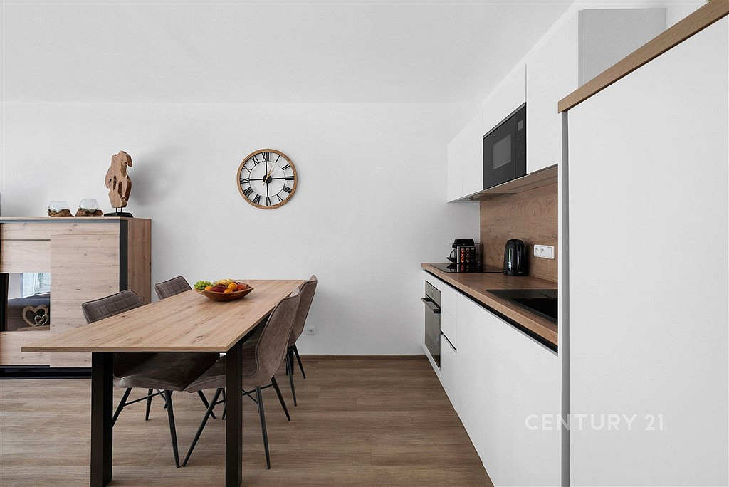 Prodej komerčního objektu (jiného typu) 65 m² — photo 2