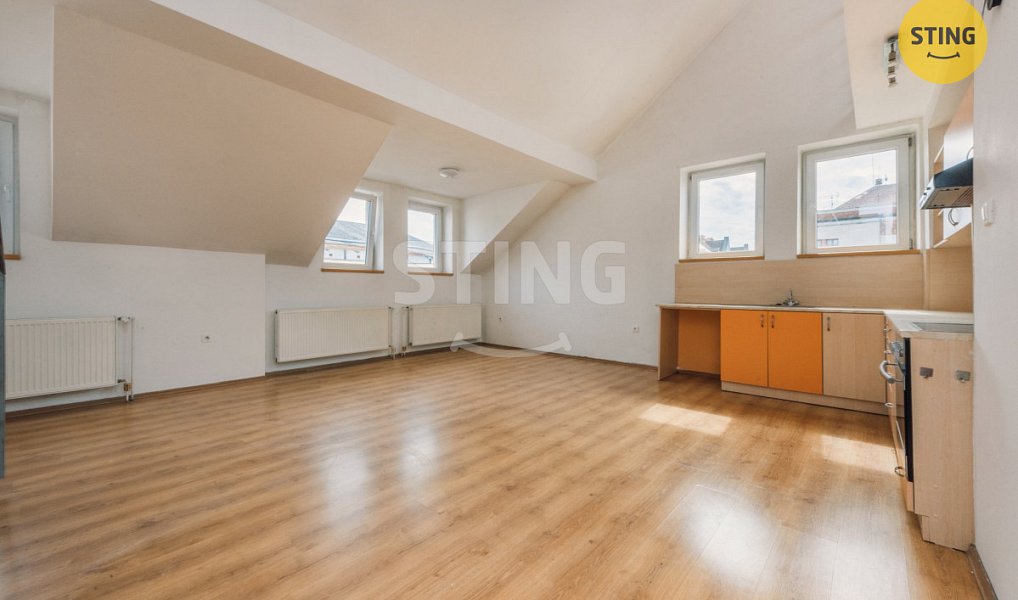 Prodej bytu 2+kk 84 m², Pardubice – náhled fotky 2
