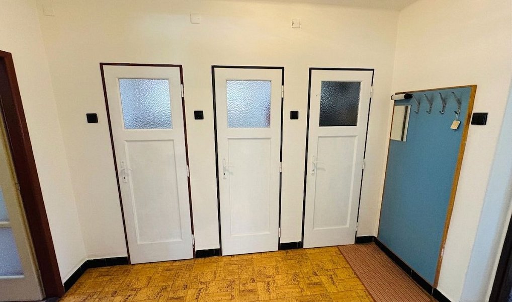 Prodej domu 240 m² s pozemkem 1 207 m², Ostřešany – náhled fotky 4
