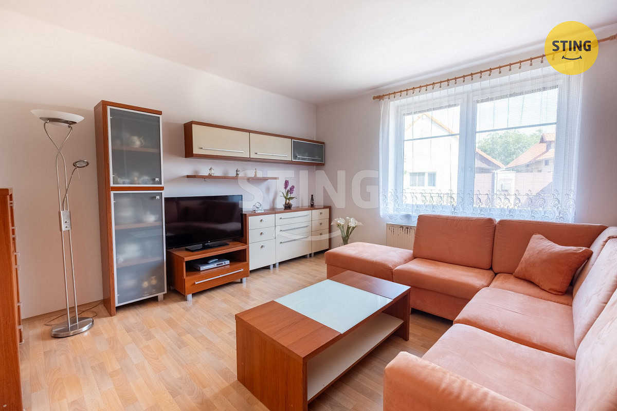 Prodej domu 192 m² s pozemkem 602 m² – fotografie 3