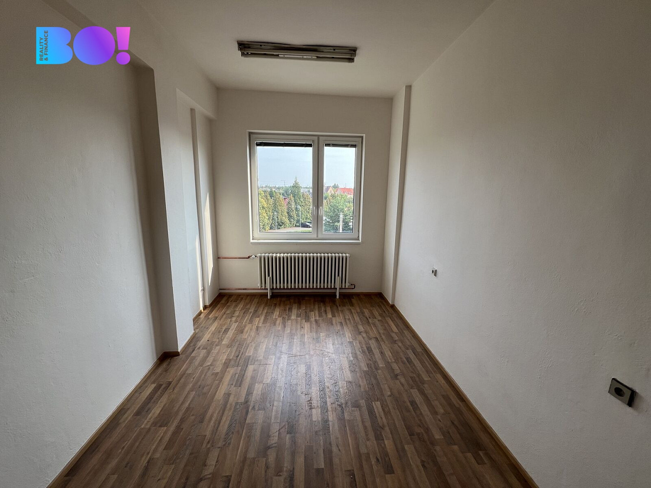Pronájem kanceláře 157 m² – fotografie 4