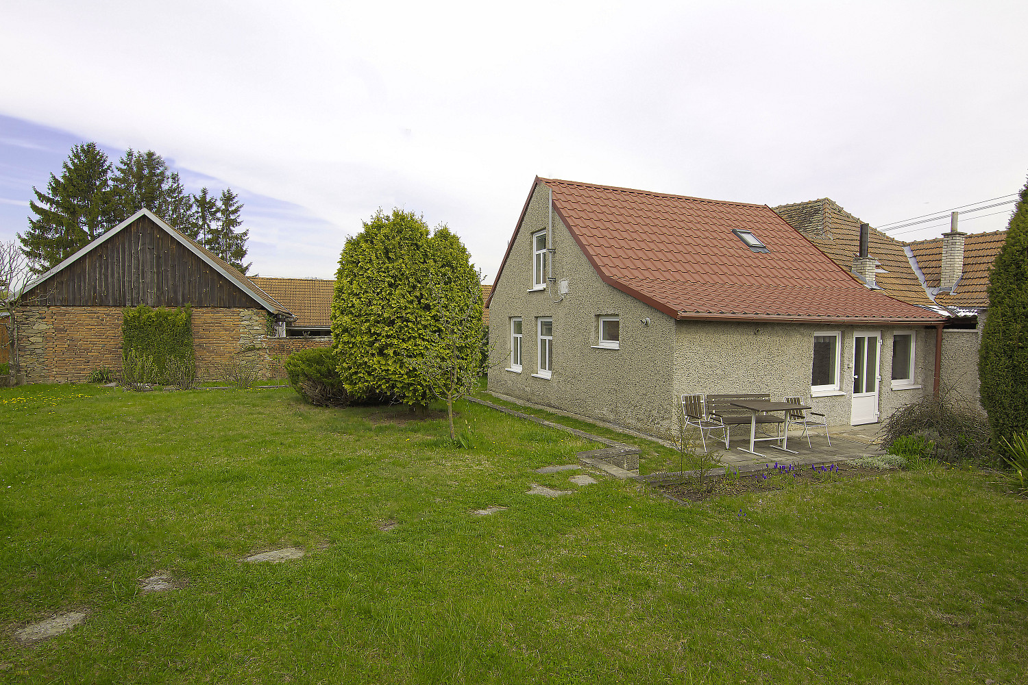 Pronájem domu 80 m² s pozemkem 538 m² – fotografie 3