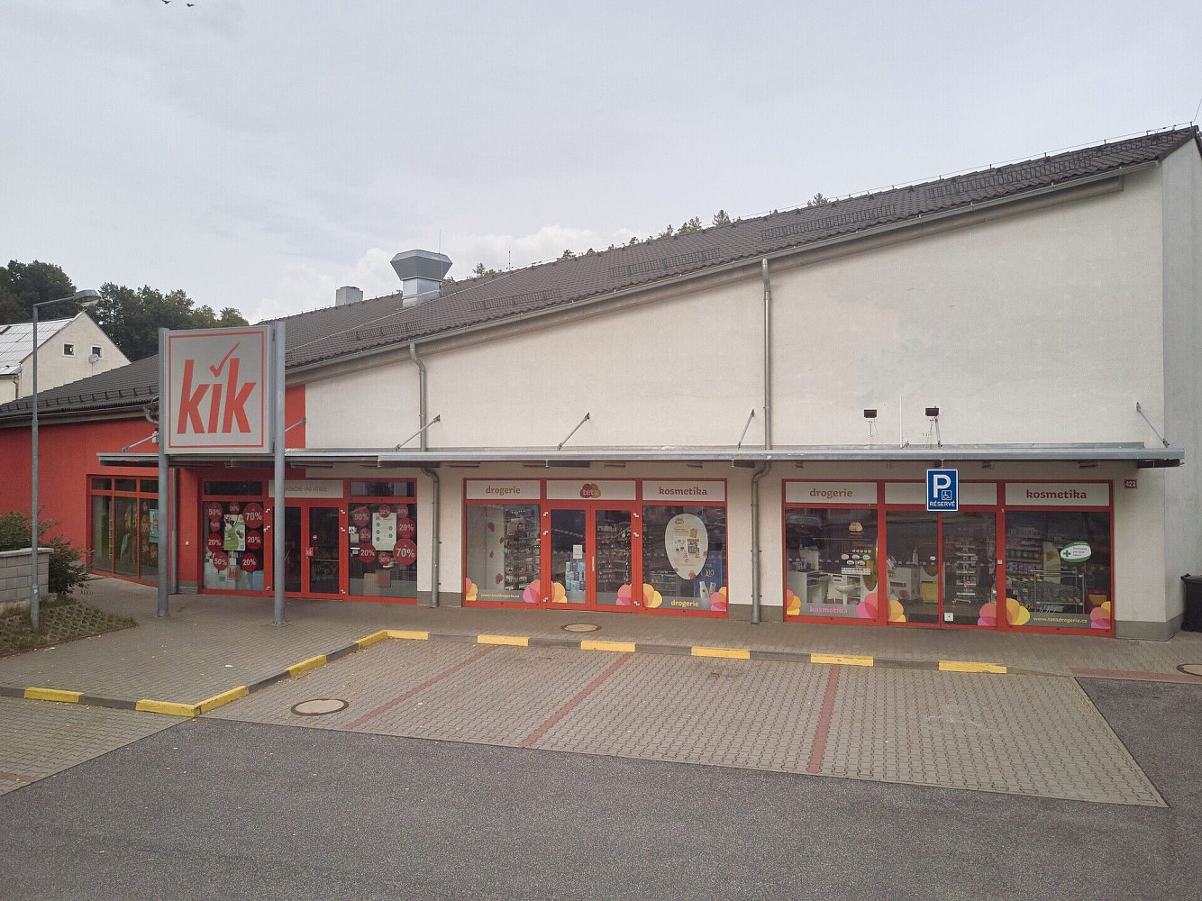 Pronájem obchodních prostor 207 m² – fotografie 2