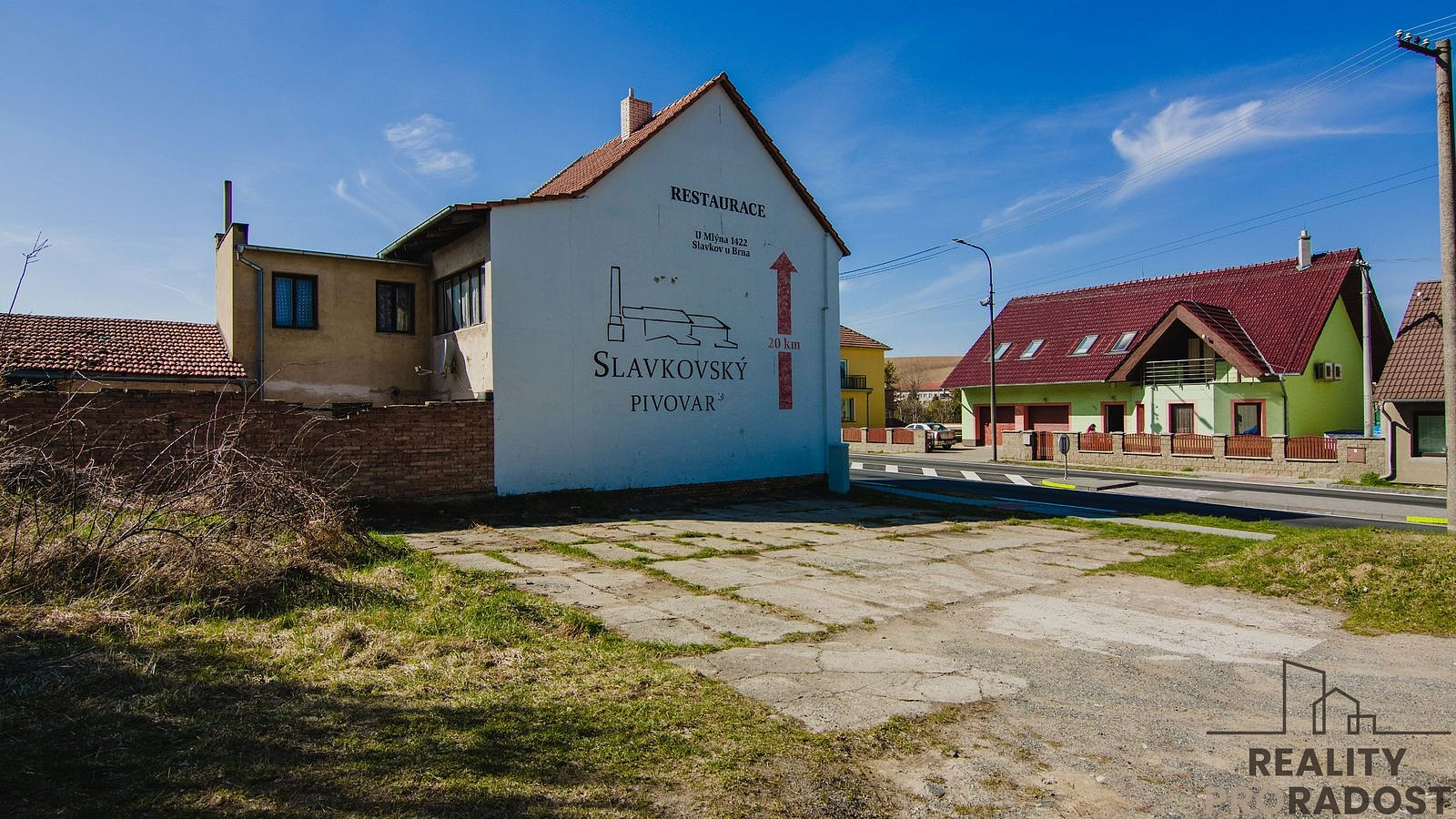 Prodej stavebního pozemku 534 m² – pohled 2