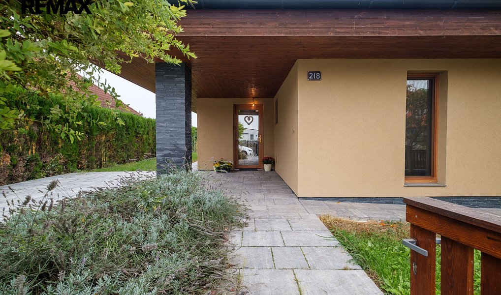 Prodej domu 205 m² s pozemkem 634 m², Smolnice – náhled fotky 20