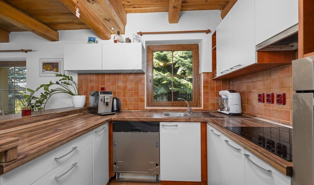 Prodej domu 125 m² s pozemkem 1 061 m², Hůry – náhled fotky 3