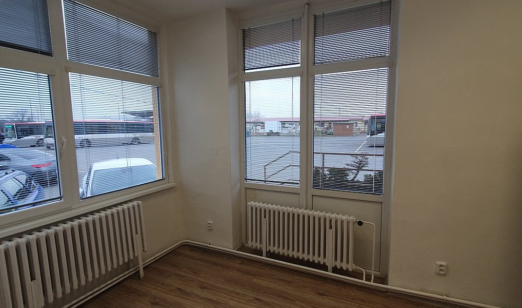 Pronájem kanceláře, Židlochovice – náhled fotky 8