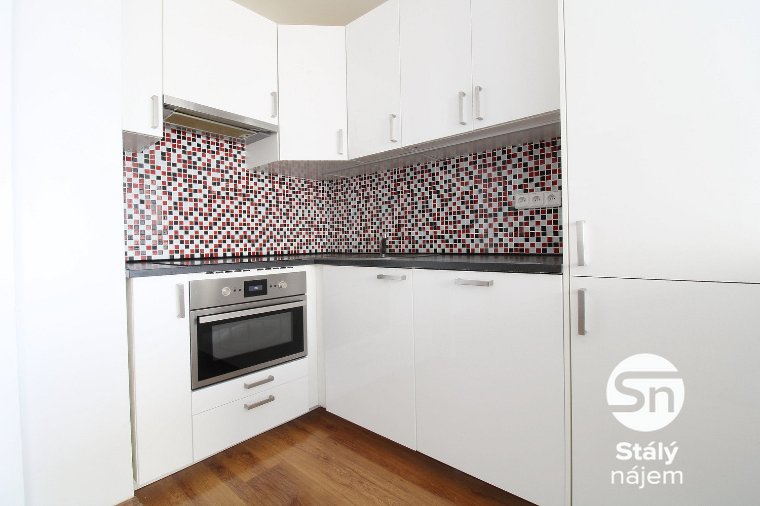 Pronájem bytu 2+kk 41 m² – fotografie 2