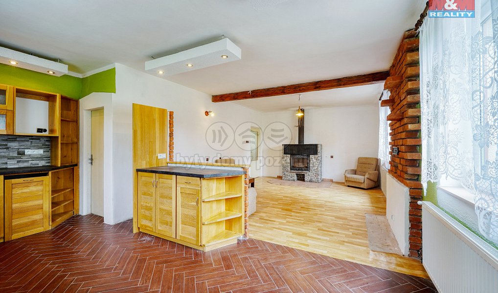 Prodej domu 203 m² s pozemkem 1 307 m², Mrákov – náhled fotky 3