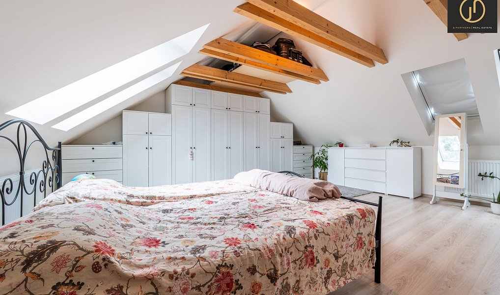 Prodej domu 203 m² s pozemkem 1 153 m², Hředle – náhled fotky 16