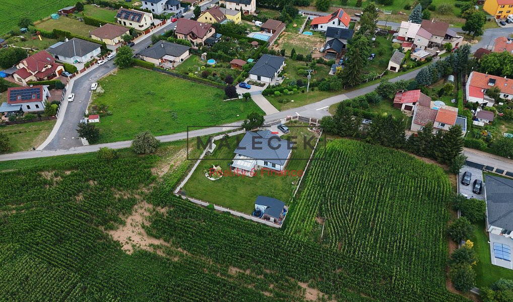 Prodej domu 154 m² s pozemkem 1 277 m², Hostouň – náhled fotky 35
