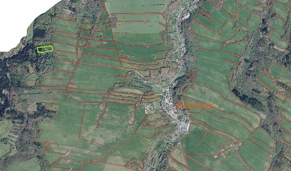 Prodej pole 14 239 m², Petrovice – náhled fotky 2