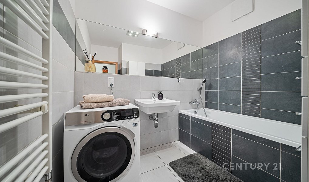 Prodej bytu 3+kk 65 m², Praha – náhled fotky 9