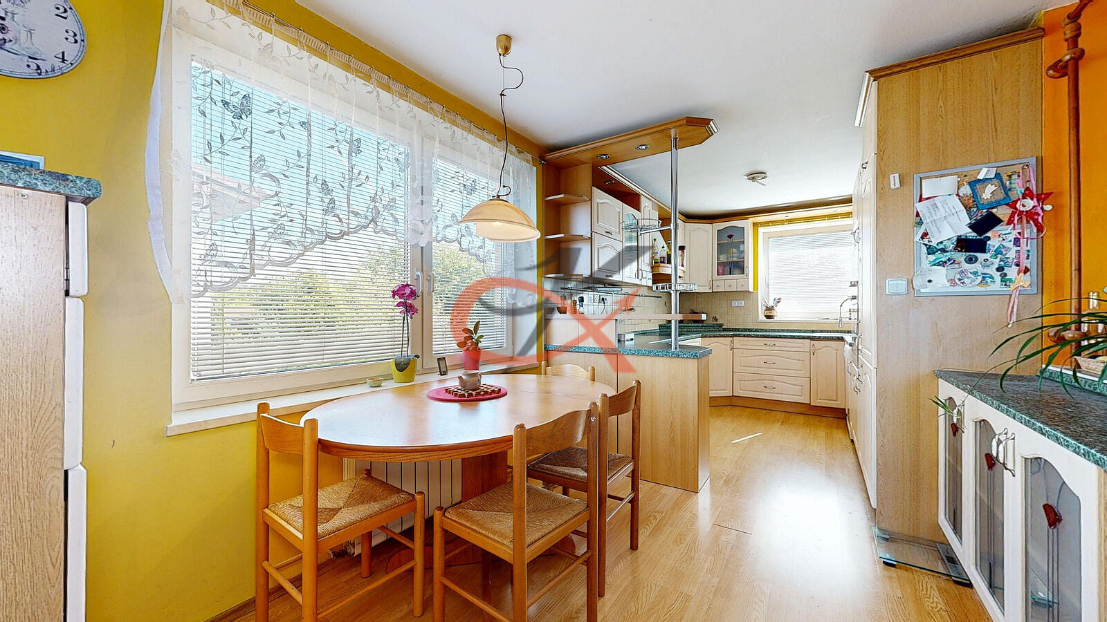 Prodej domu 225 m² s pozemkem 106 m² – fotografie 2