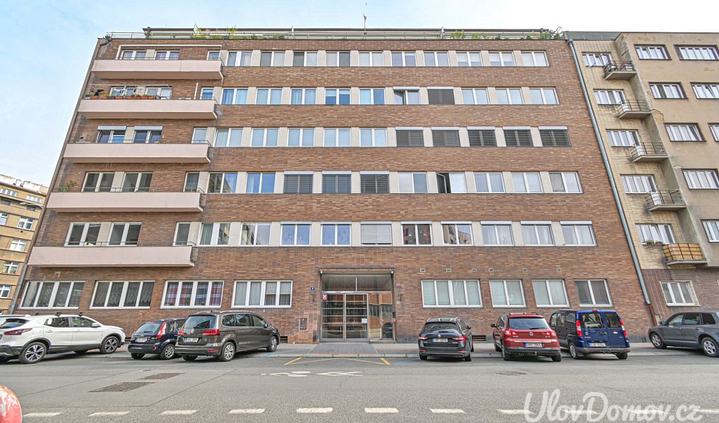 Prodej bytu 4+1 132 m², Praha – náhled fotky 44
