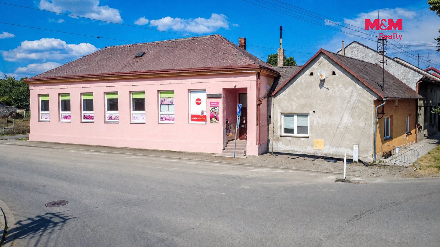 Prodej obchodních prostor 220 m² – fotografie 2