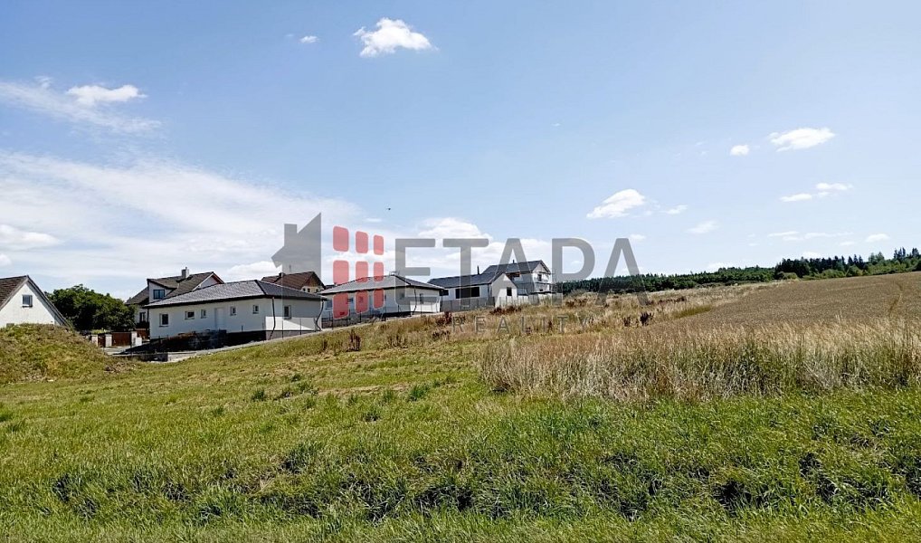 Prodej stavebního pozemku 4 932 m², Spálené Poříčí – náhled fotky 3