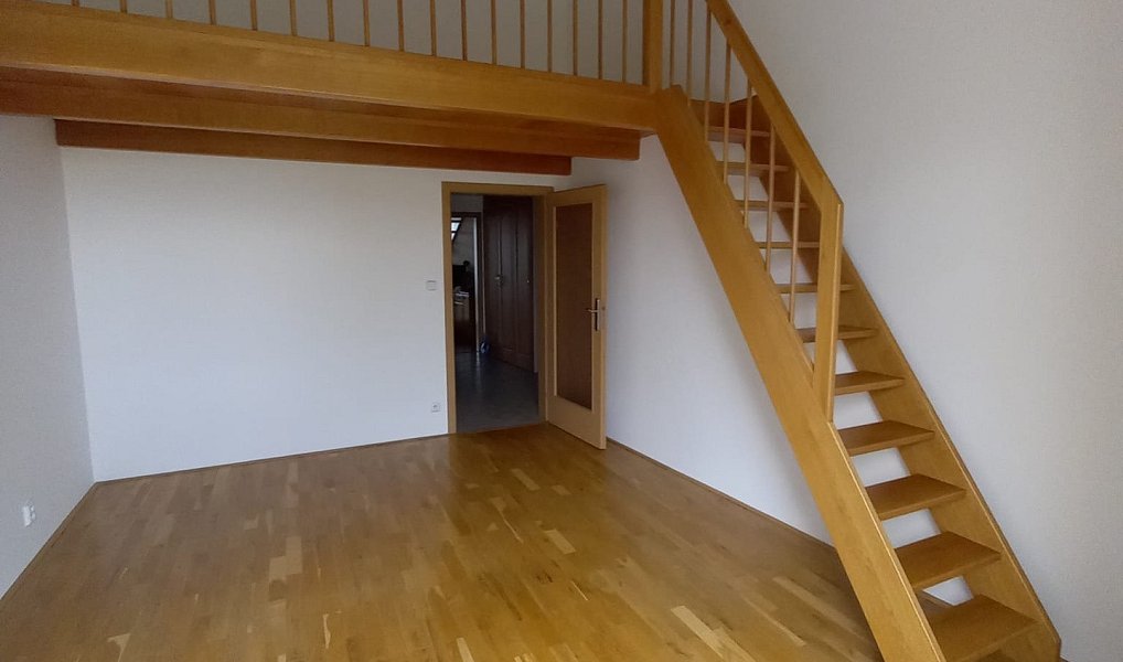 Pronájem bytu 3+kk 99 m², Praha – náhled fotky 22