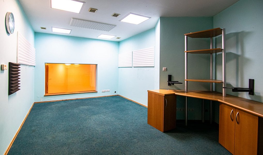 Prodej domu 560 m² s pozemkem 2 497 m², Černošice – náhled fotky 36