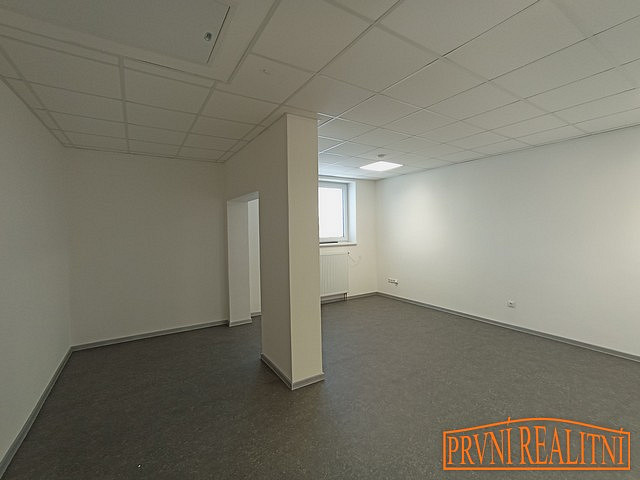 Pronájem kanceláře 23 m² – fotografie 5
