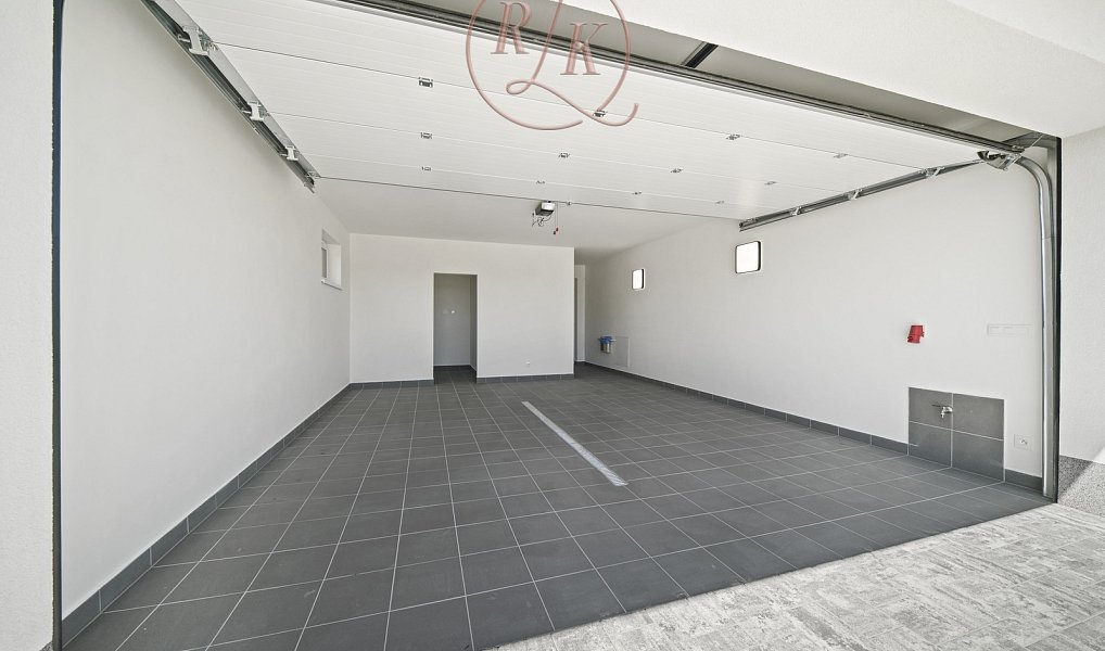 Prodej domu 170 m² s pozemkem 1 000 m², Kupařovice – náhled fotky 8
