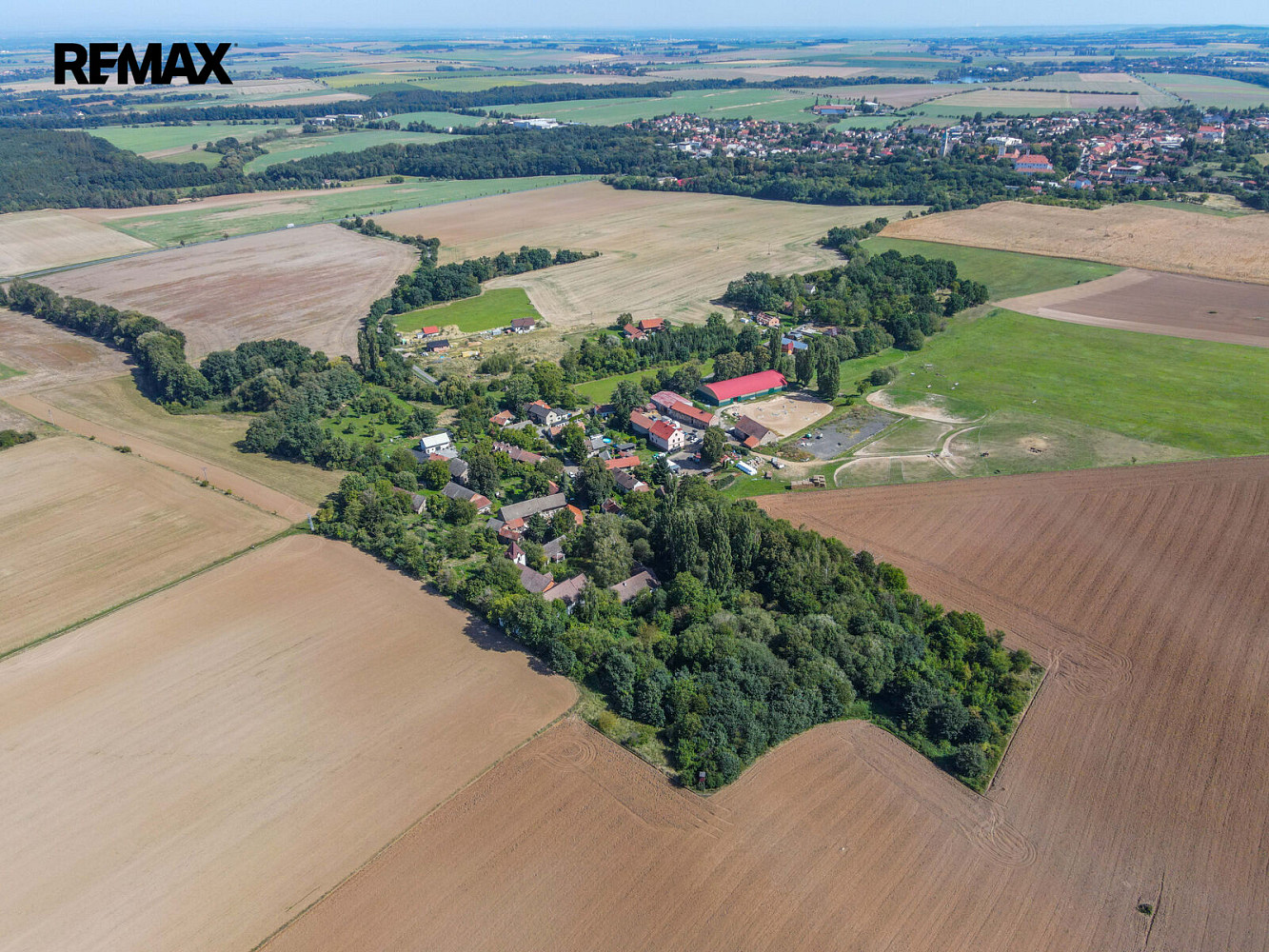 Prodej stavebního pozemku 42 137 m² – fotografie 2
