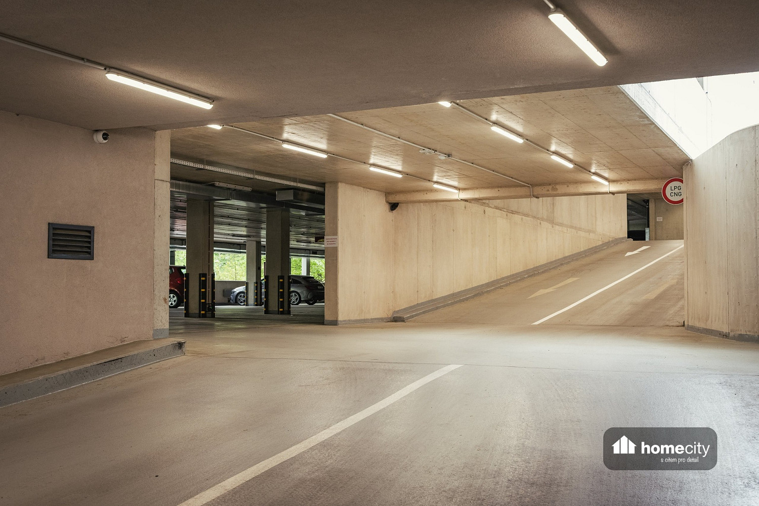 Pronájem garážového stání, pardubice - zelené předměstí — photo 2