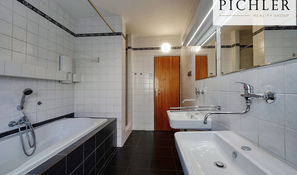 Prodej domu 320 m² s pozemkem 1 660 m², Tymákov – náhled fotky 16